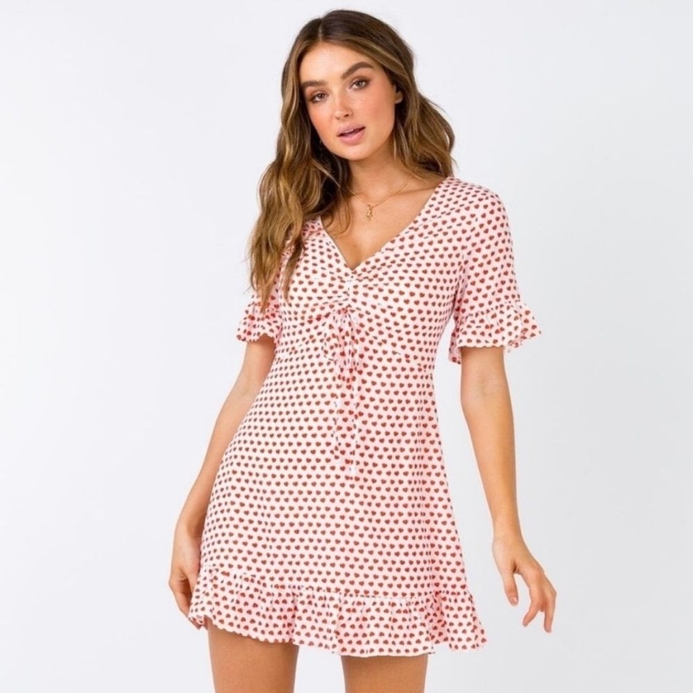 Princess Polly White‎ Red Heart Print Ruffle Mini Dress V-Neck Size US 4